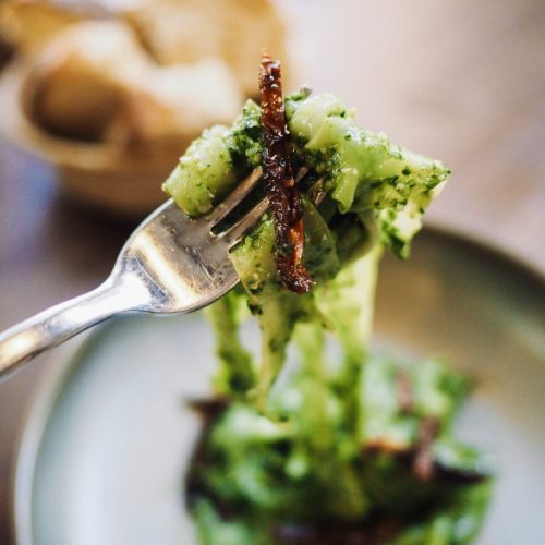 Tallarines de Sepia con pesto